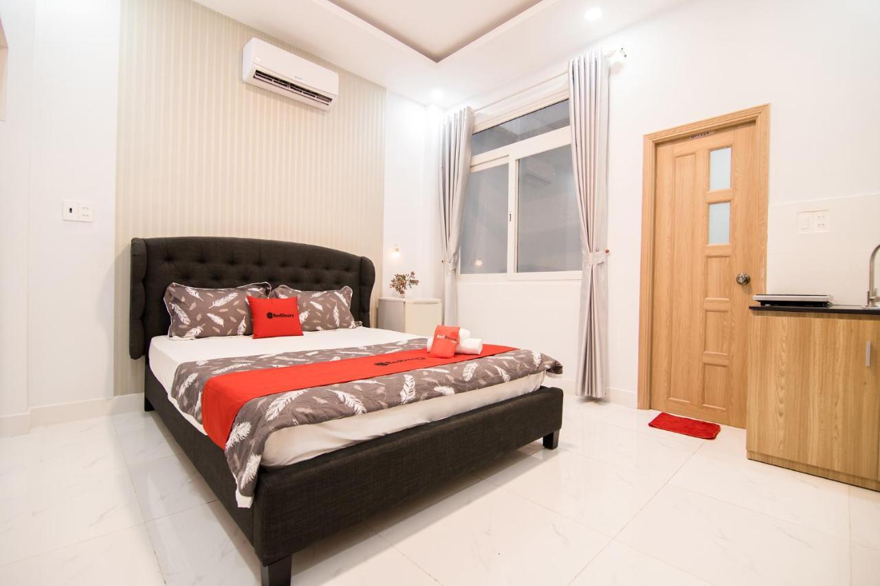 Reddoorz Near Saigon Zoo Hotel Хошимин Екстериор снимка